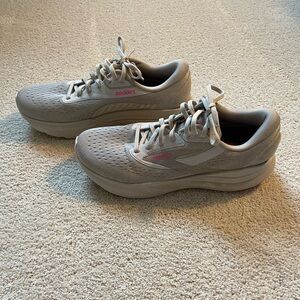 Brooks adrenaline 24